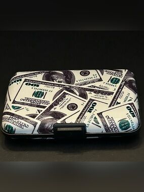 Unique Currency Money Print Hard Shell Credit Card Caddy Case Clutch NIP